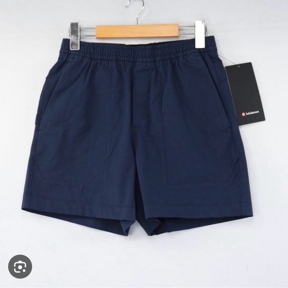 Bowline Short 5"
Stretch Cotton VersaTwill- True Navy - Picture 2 of 5